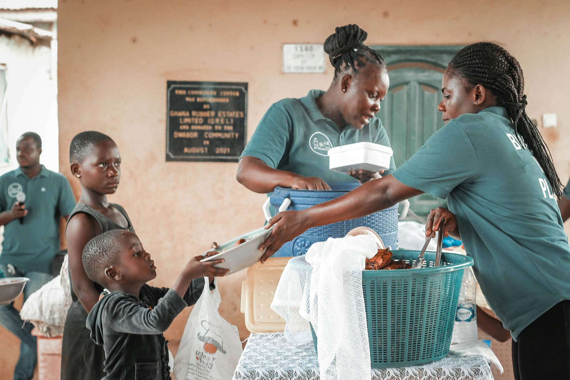 Fighting Hunger with Dignity and Heartfelt Human Connection